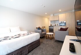Fernz Motel