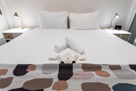 Fernz Motel