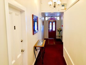 Freemans Backpackers Lodge