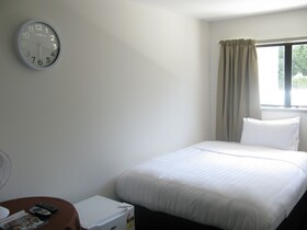 Greenlane Motel