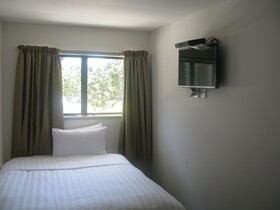 Greenlane Motel