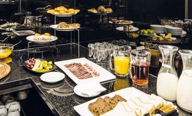 Greenlane Suites