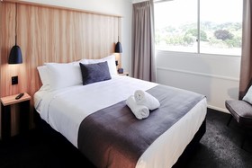 No. 9 Hotel