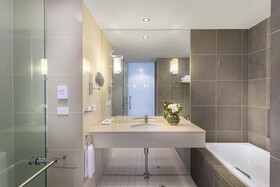 Hilton Auckland