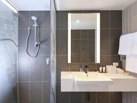 Holiday Inn Express Auckland City Centre