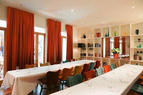Hotel DeBrett