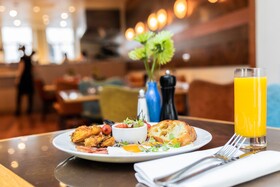Hotel DeBrett