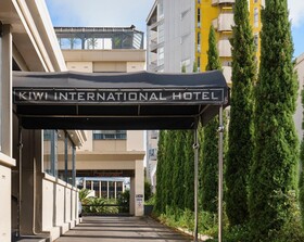 Kiwi International Hotel