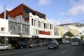 K Road City Travellers Hostel