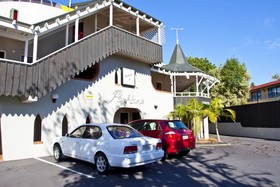Parklane Motor Lodge