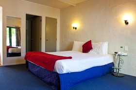 Parklane Motor Lodge