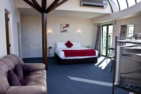 Parklane Motor Lodge