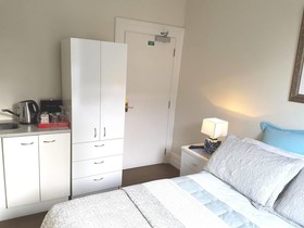 Ponsonby Manor Guest House