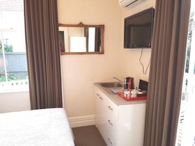 Ponsonby Manor Guest House