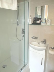 Ponsonby Manor Guest House