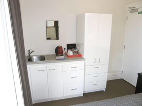 Ponsonby Manor Guest House