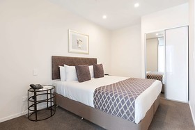Ramada Suites by Wyndham Victoria Street West