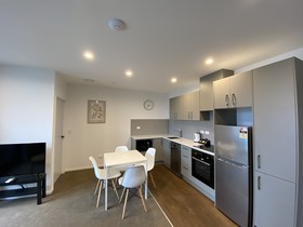 Ramada Suites by Wyndham Victoria Street West