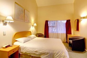 Rayland Epsom Motel