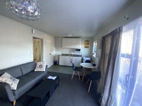 Summer Inn Motel