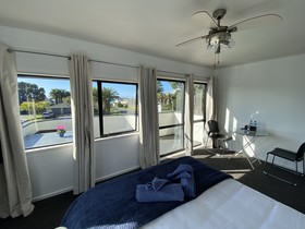 Summer Inn Motel