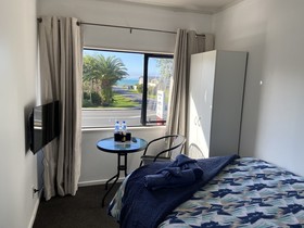 Summer Inn Motel