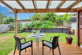 Sunny Grey Lynn Holiday Home