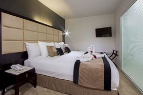 VR Queen Street Hotel