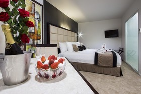 VR Queen Street Hotel