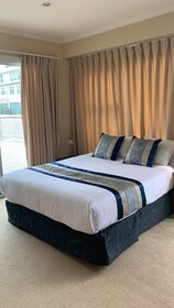 Waterfront Seaview Hotel Apartments