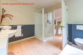 Bay of Islands Holiday Apartments and Campervan Park Trading Ltd.