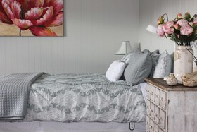 Prairies Grange Bed & Breakfast