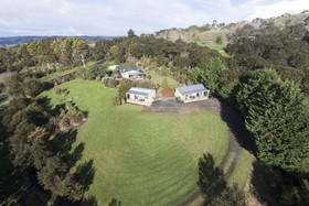 Auckland Country Cottages