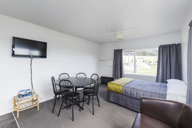 Foxton Beach TOP 10 Holiday Park