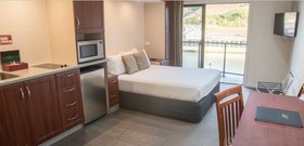 Portside Hotel, Gisborne