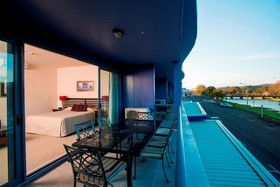 Emerald Hotel
