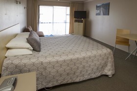 Aspen Manor Motel