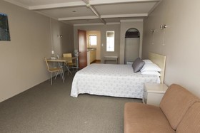 Aspen Manor Motel