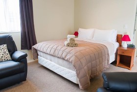 BK`s Settlers Motor Lodge
