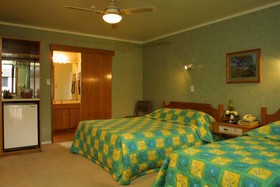 Grosvenor Motor Inn & Conference Centre