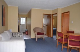 Grosvenor Motor Inn & Conference Centre