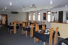 Grosvenor Motor Inn & Conference Centre