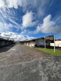 Hamilton Sunrise Motel