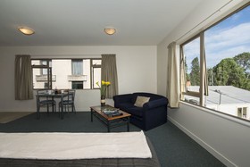 Lake Point Motel
