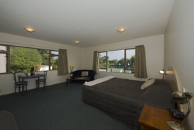 Lake Point Motel