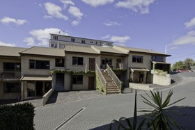 Lake Point Motel