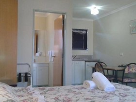 Ulster Lodge Motel