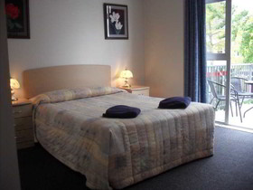 Victoria Suites