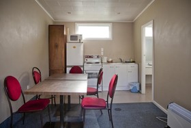 Apple Motor Inn