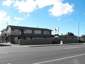 The Magpie- Hawkes Bay Motel